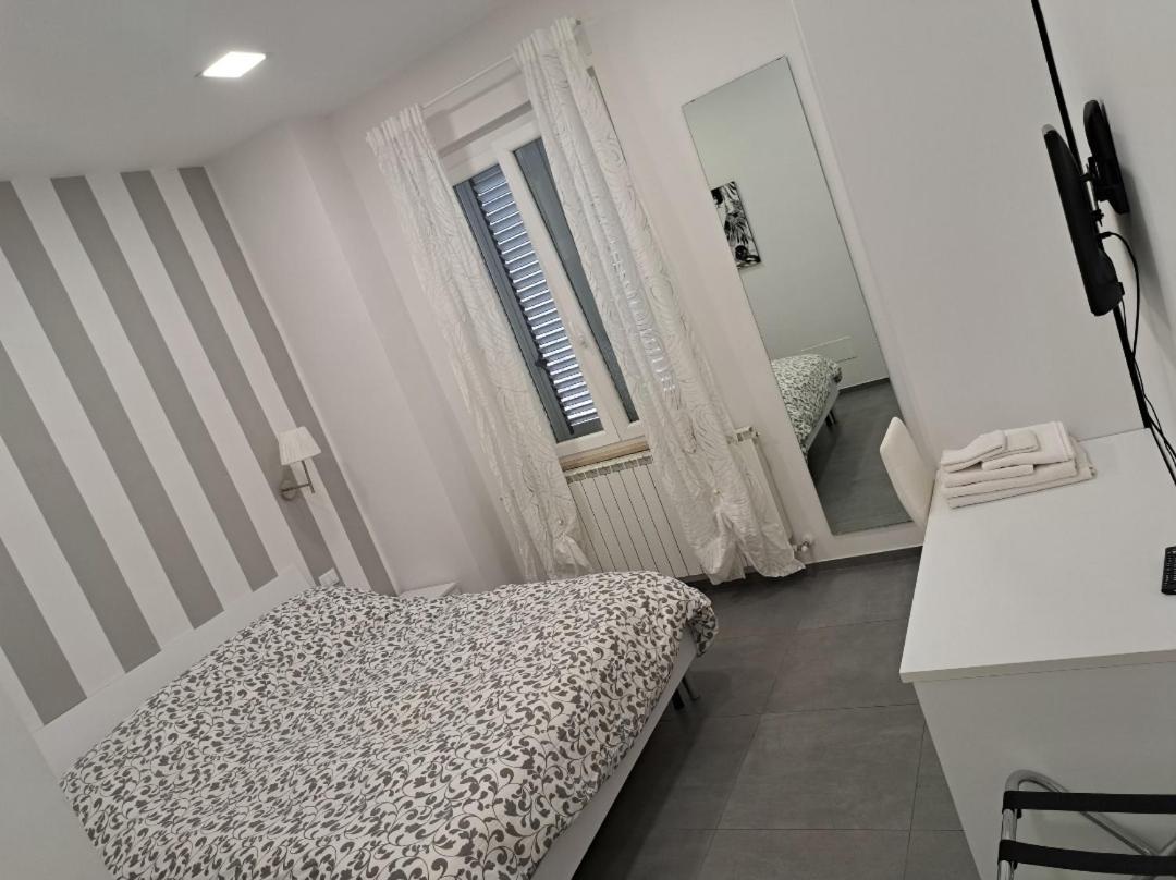 Massaro Apartments Via Firenze Pescara Abruzzo מראה חיצוני תמונה